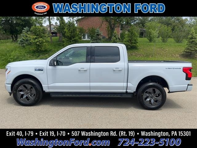 2025 Ford F-150 Lightning Flash