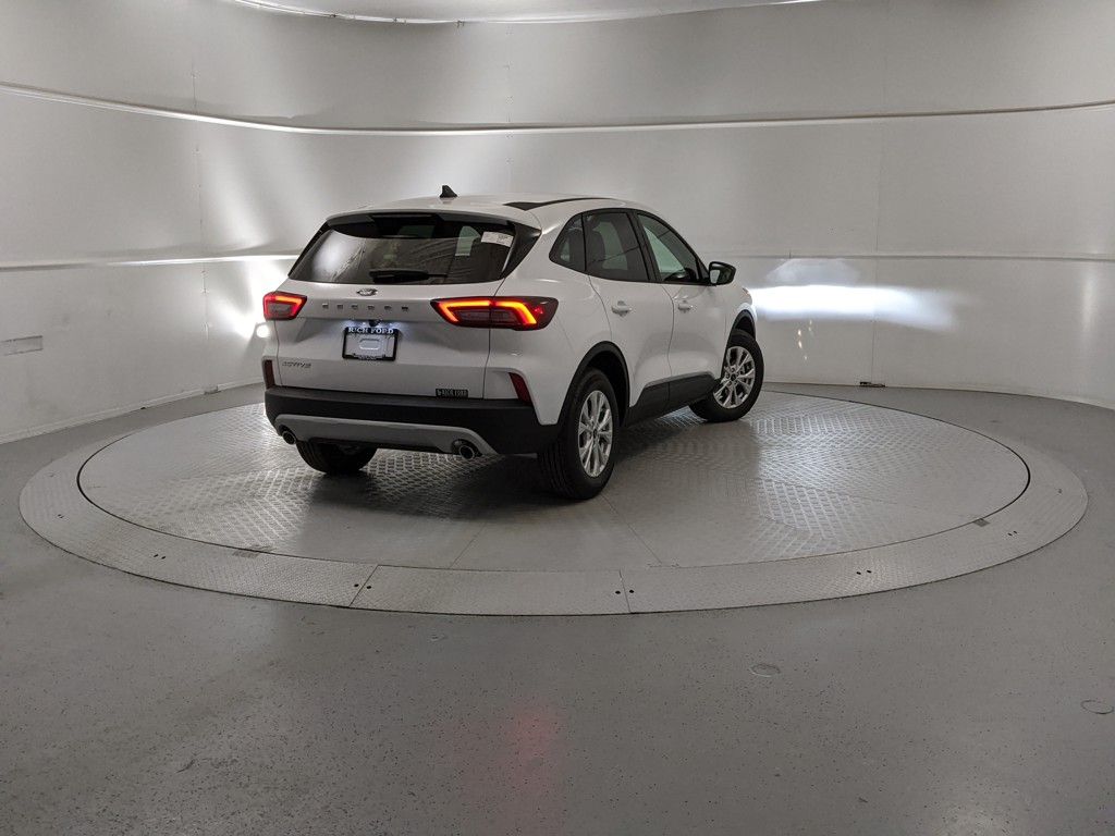 2025 Ford Escape Active photo 3