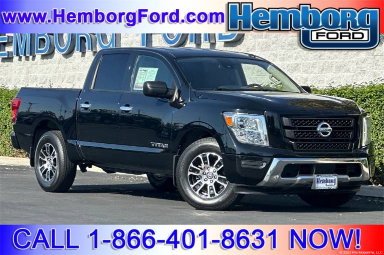 2021 Nissan Titan SV