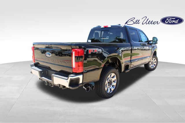 2025 Ford F-250 photo 3