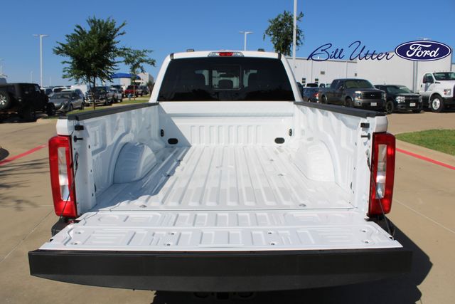 2025 Ford F-250 photo 6