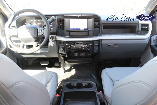 2025 Ford F-250 photo 10