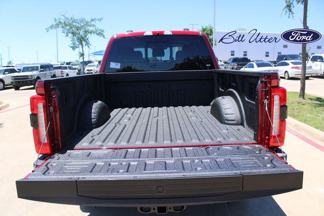 2025 Ford F-250 photo 5