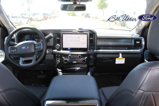 2025 Ford F-250 photo 9