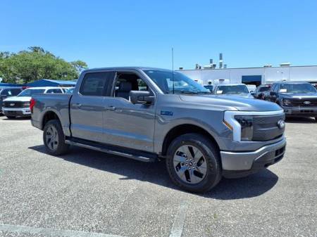 2025 Ford F-150 Lightning Flash