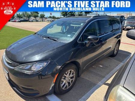 2021 Chrysler Voyager LXI