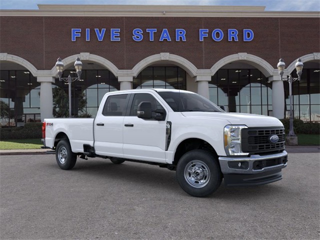 New 2025 Ford F-250SD LARIAT