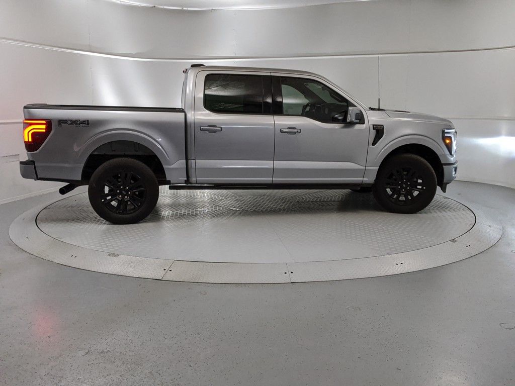2024 Ford F-150 Platinum photo 2