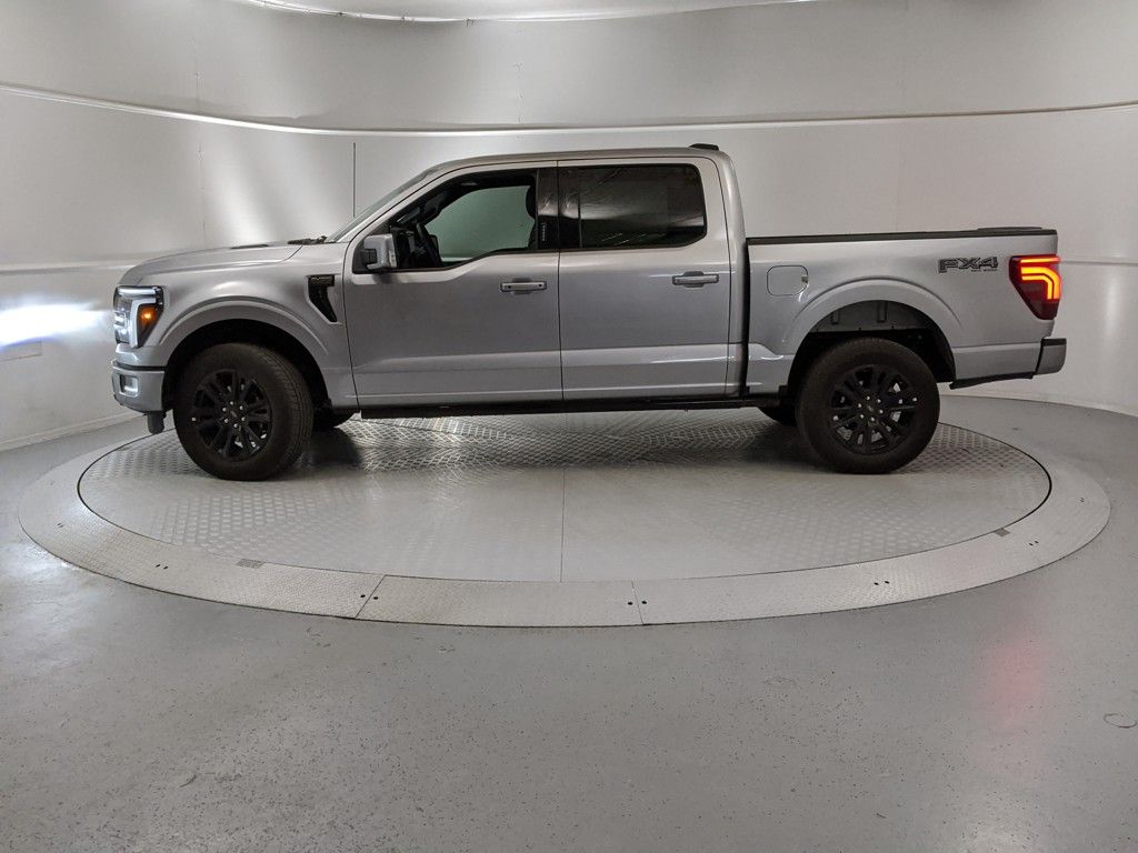 2024 Ford F-150 Platinum photo 5