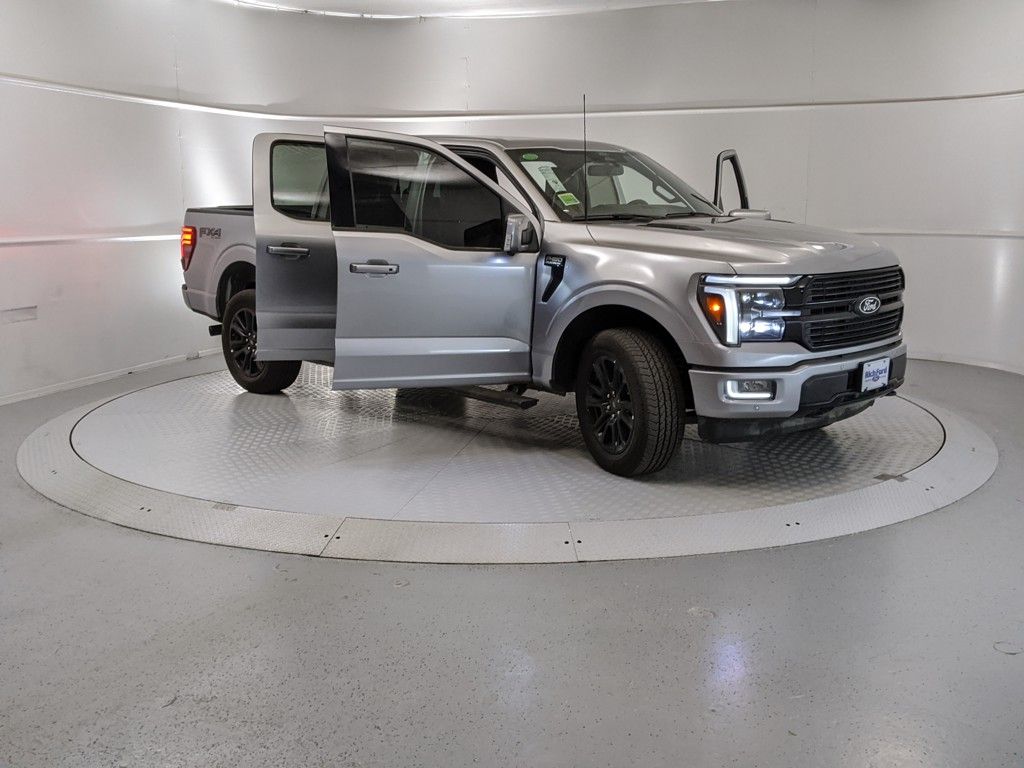 2024 Ford F-150 Platinum photo 7