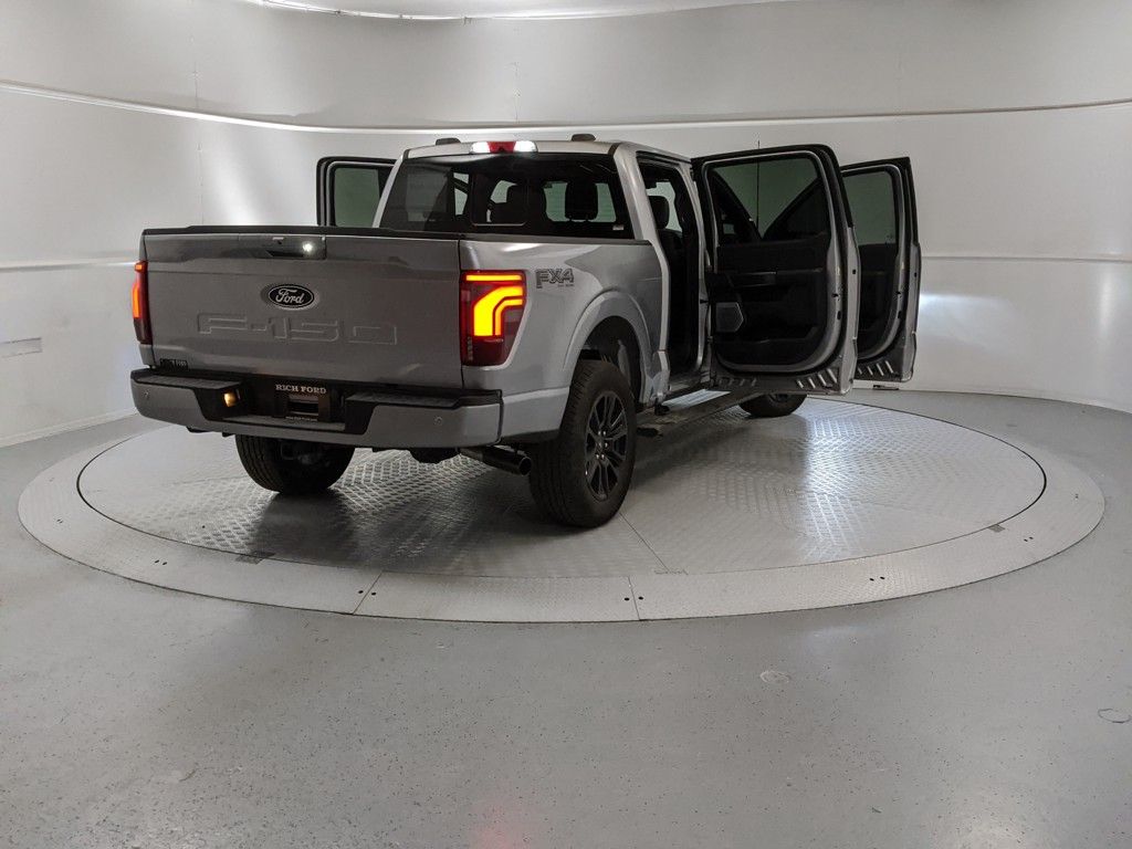 2024 Ford F-150 Platinum photo 8