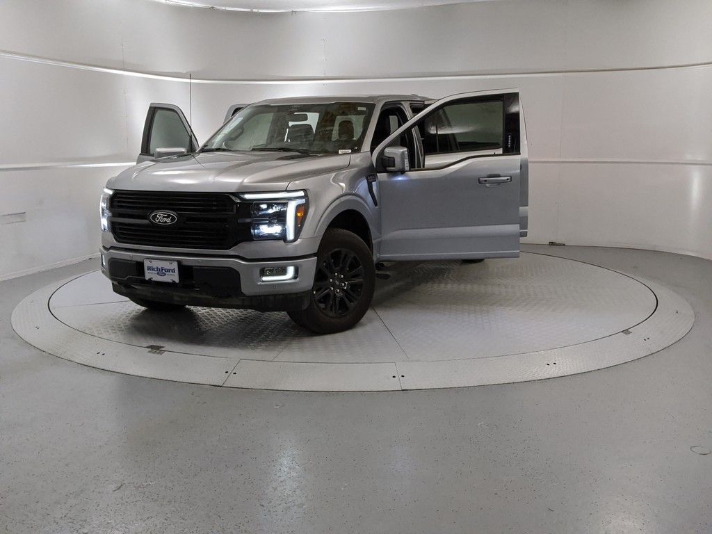 2024 Ford F-150 Platinum photo 11