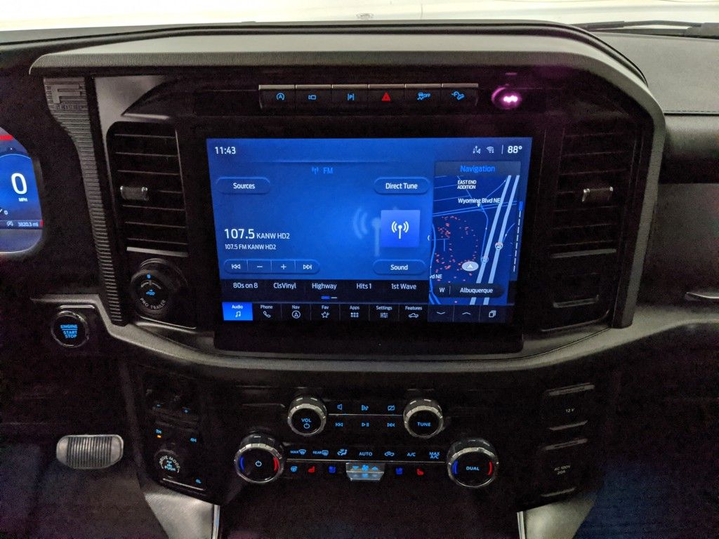 2024 Ford F-150 Platinum photo 13