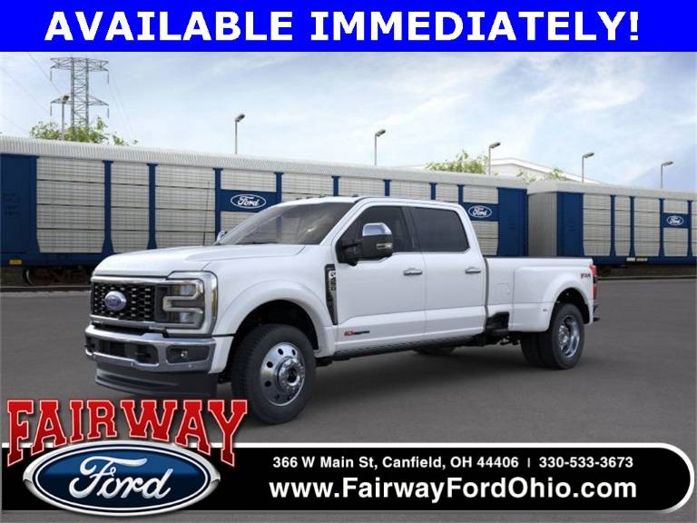 2025 Ford F-450SD LARIAT