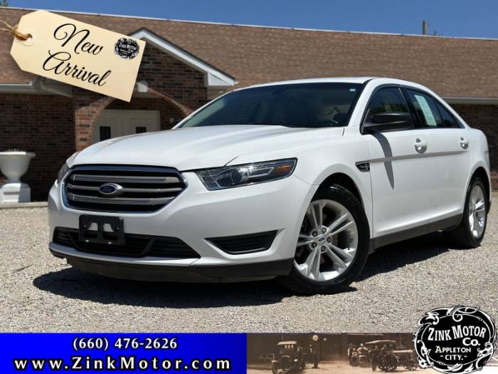 2016 Ford Taurus SE