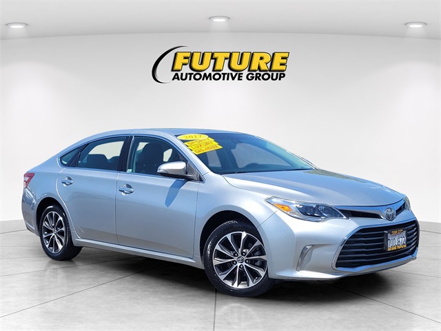 2017 Toyota Avalon XLE