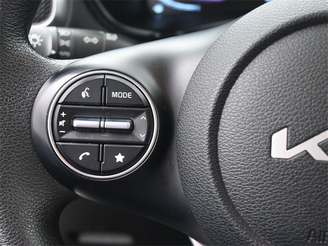 2023 Kia Soul LX photo 6