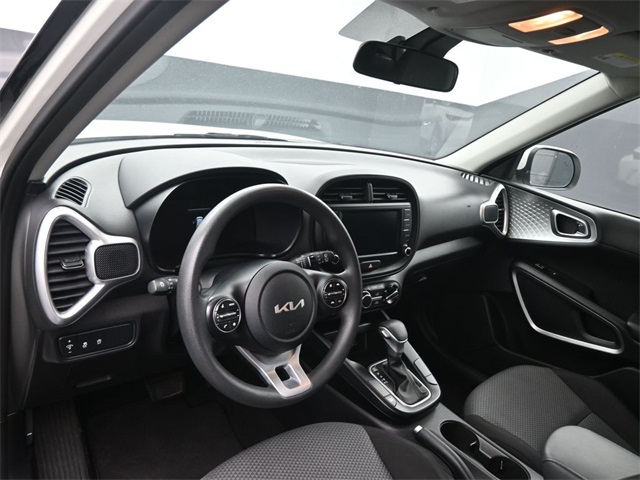 2023 Kia Soul LX photo 14