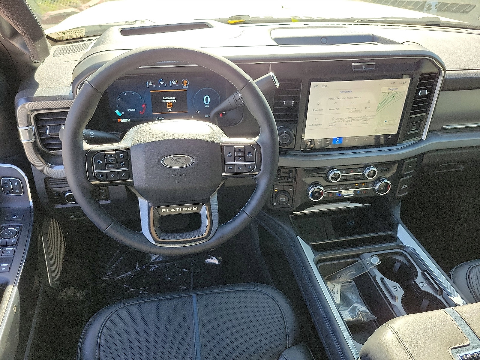 2025 Ford F-350 Platinum photo 4