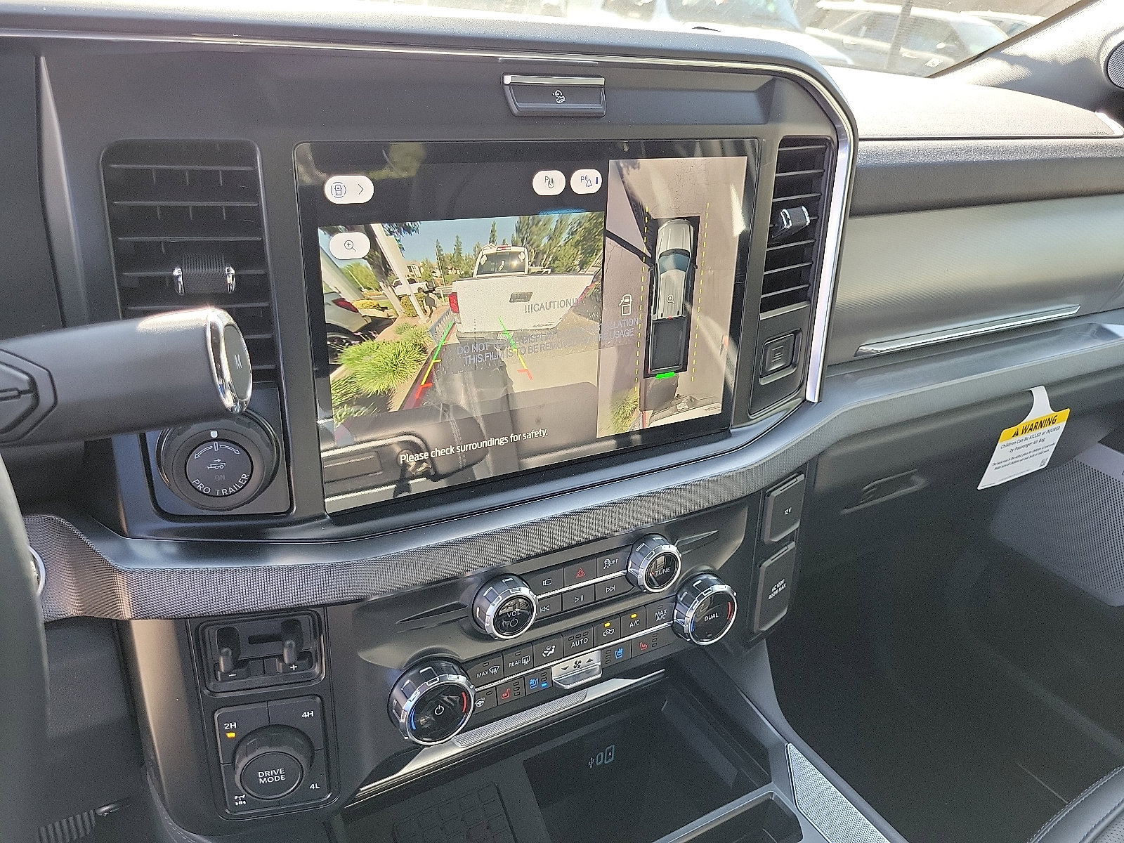 2025 Ford F-350 Platinum photo 7