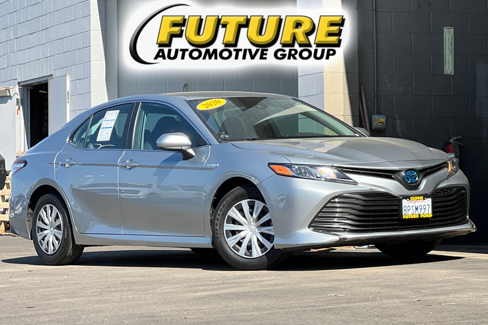 2020 Toyota Camry Hybrid LE
