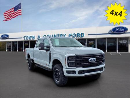 2025 Ford F-250 Super Duty Platinum