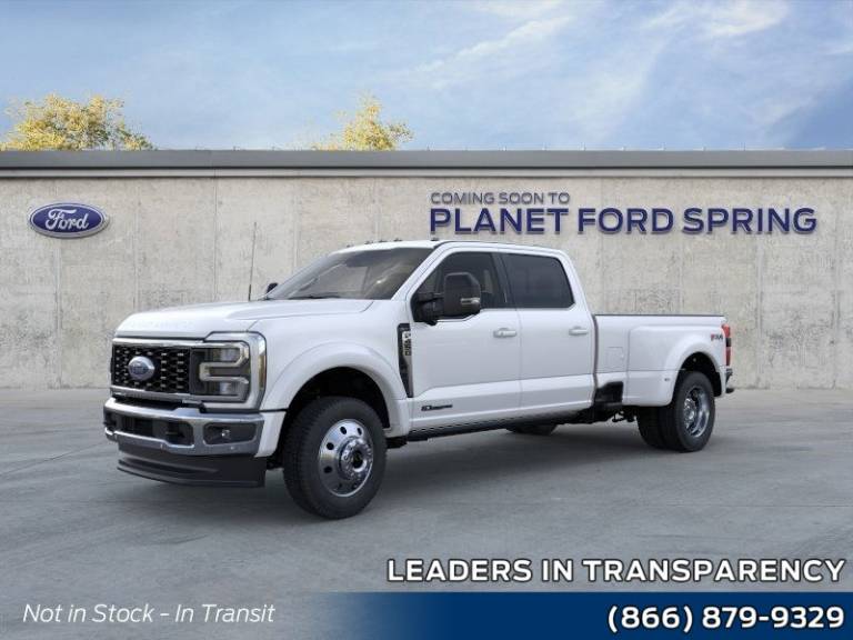 2025 Ford Super Duty F-450 DRW King Ranch 4WD Crew Cab 8' Box