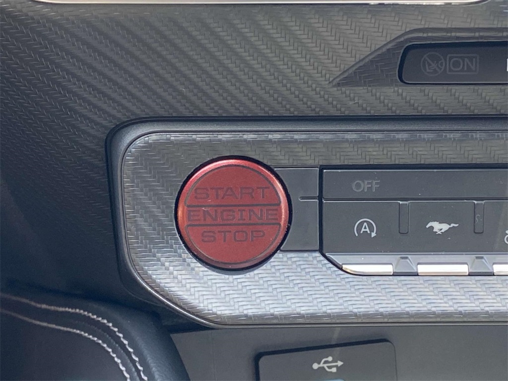 2025 Ford Mustang GT Premium photo 23