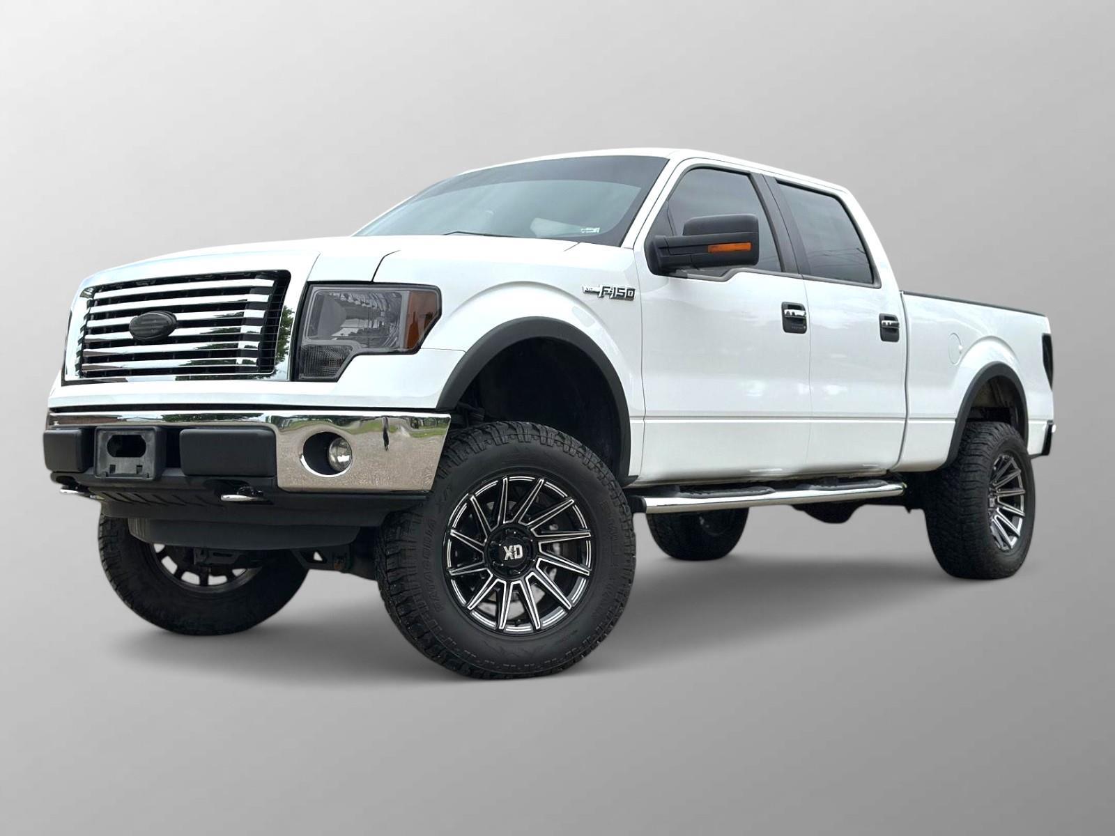 2012 Ford F-150 XLT photo 2