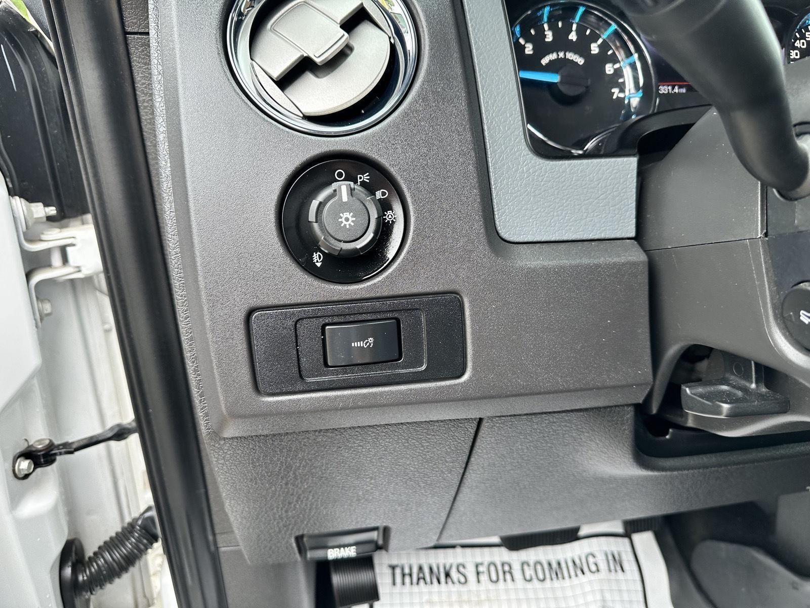 2012 Ford F-150 XLT photo 22