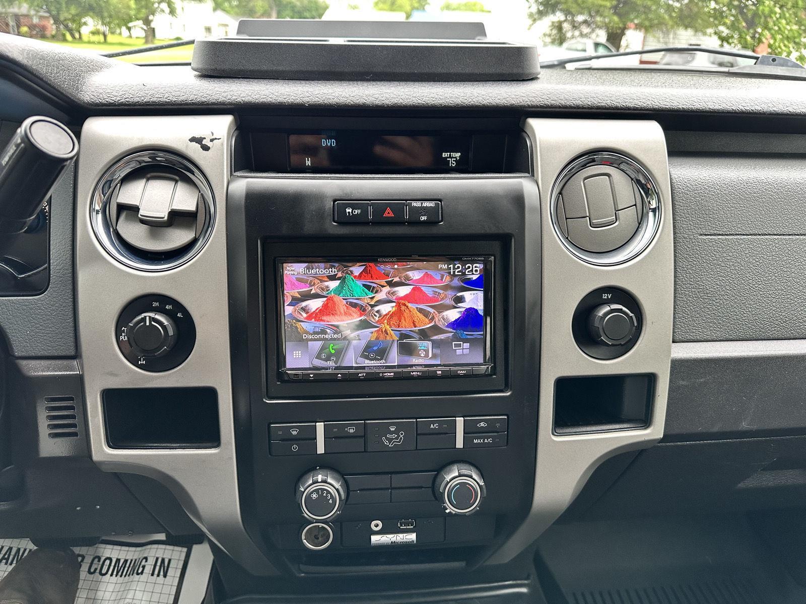 2012 Ford F-150 XLT photo 28