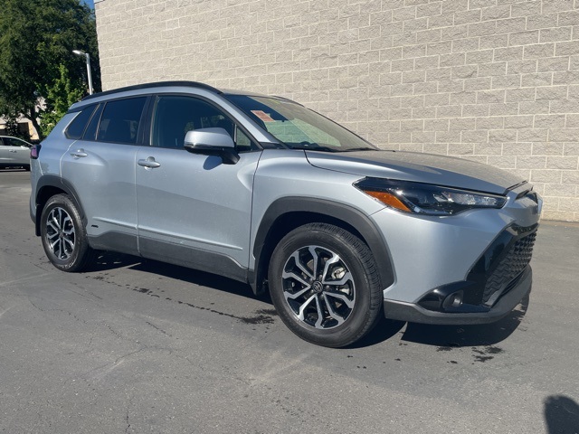 2023 Toyota Corolla Cross Hybrid SE