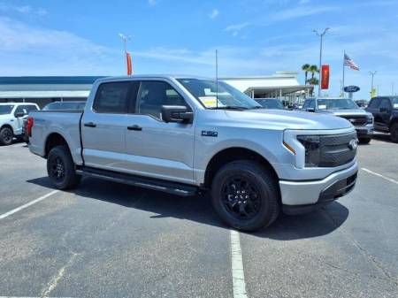 2025 Ford F-150 Lightning XLT