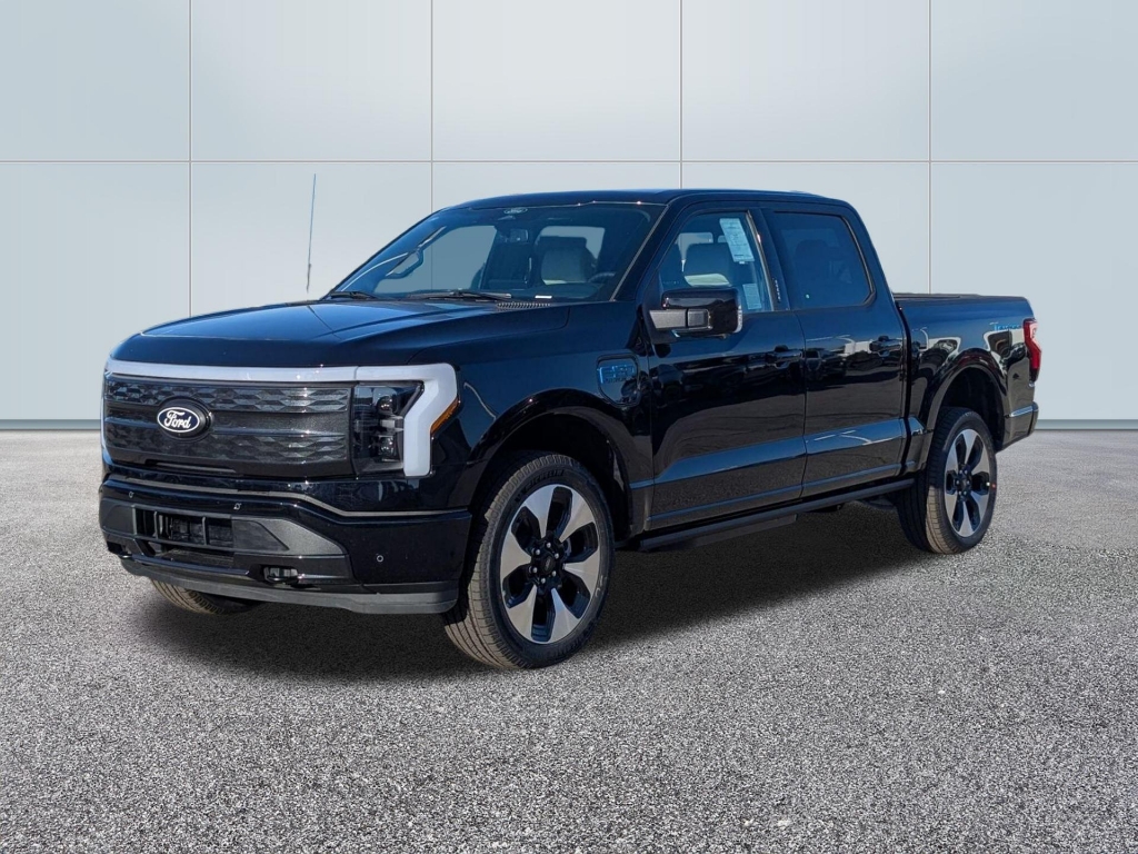 2025 Ford F-150 Lghtning Platinum