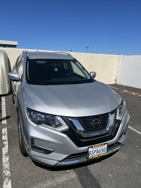Used 2018 Nissan Rogue SV