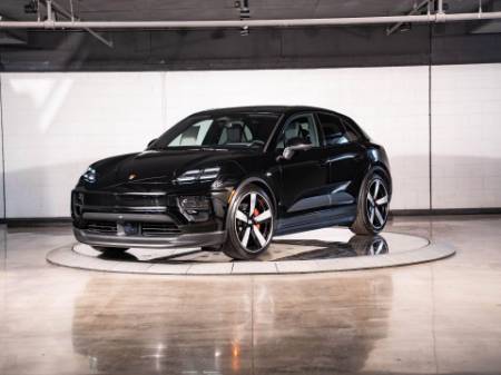 2025 Porsche Macan EV 4S