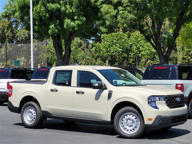 New 2025 Ford Maverick XL