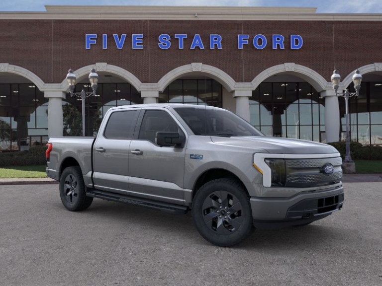 2025 Ford F-150 Lightning Flash