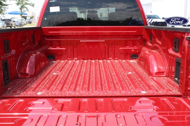 2025 Ford F-150 XLT photo 6