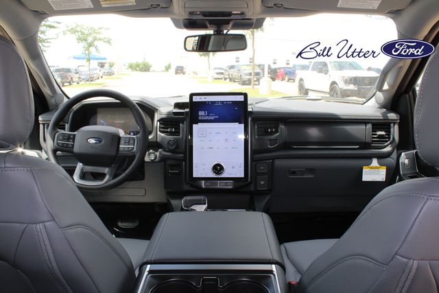 2025 Ford F-150 XLT photo 11