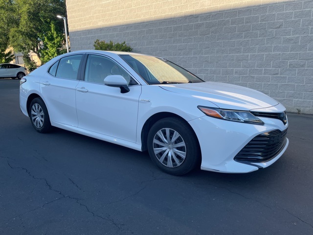 2020 Toyota Camry Hybrid LE