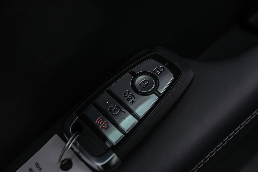 2025 Ford Mustang Mach-E Select photo 18