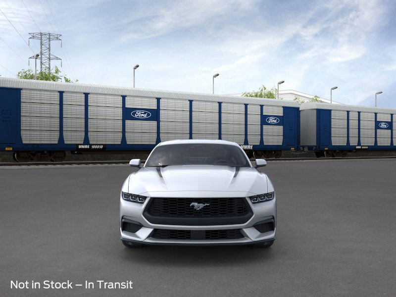 2025 Ford Mustang photo 4