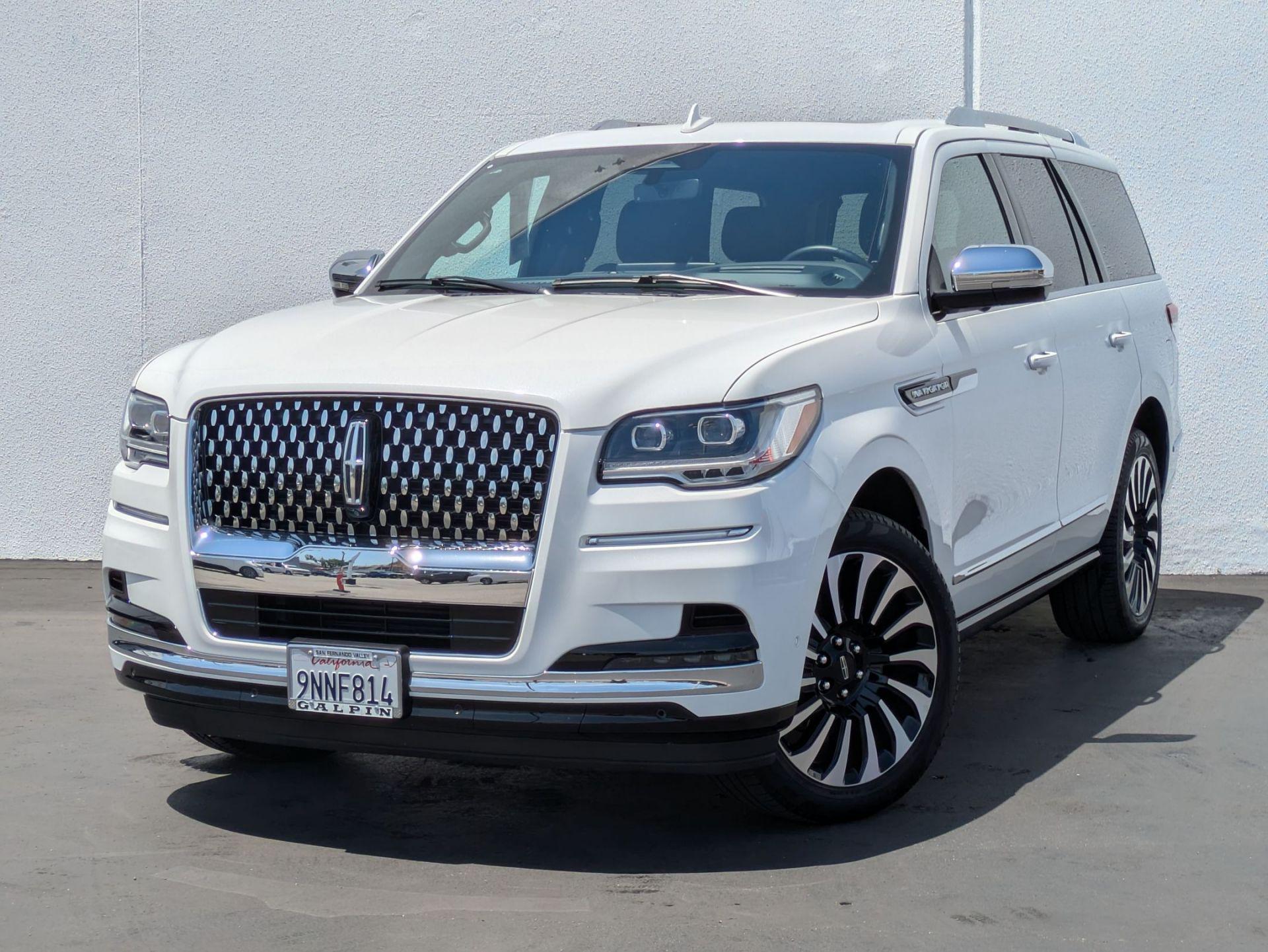 2024 Lincoln Navigator Reserve photo 2