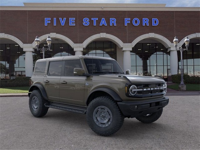 New 2025 Ford Bronco Outer Banks