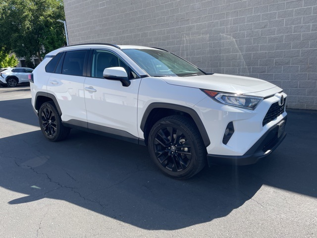 2020 Toyota RAV4 XLE Premium