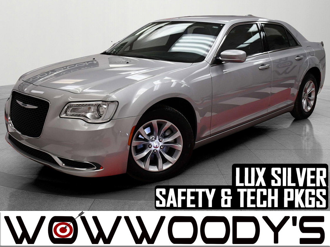 Used 2023 Chrysler 300 Touring 3.6L V6 Touch Screen Media Center Backup Camera 30 MPG
