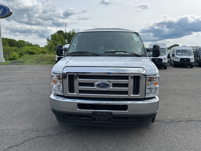 2025 Ford E-350 Base photo 2