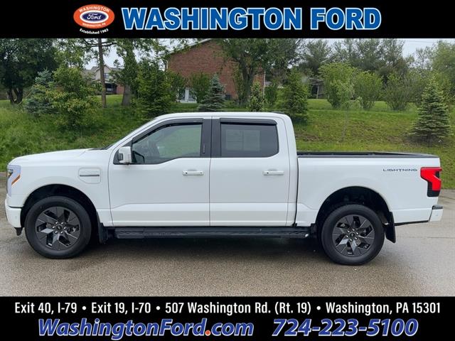 2022 Ford F-150 Lightning LARIAT