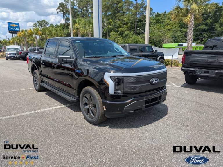 2025 Ford F-150 Lightning Flash